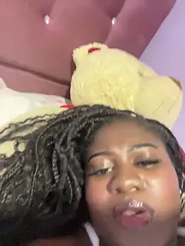 KiaraJohnsonn online show from April 2026 12:42:02 AM