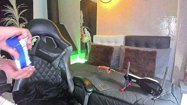 Vicky Angeel online show from April 2026 03:19:02 PM