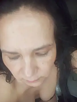 Elenna   online show from April 2026 01:26:01 PM