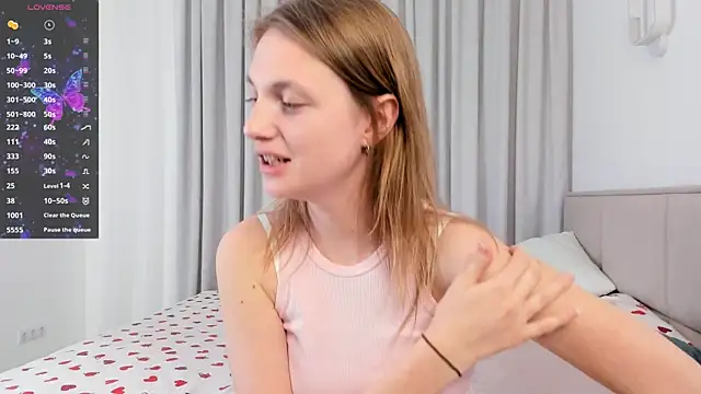 ErinnPieloch online show from April 2026 07:40:02 PM