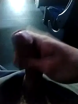 curiosos437 online show from March 2026 01:44:01 PM