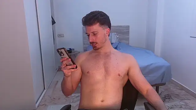 zeusoctavian1 online show from June 2026 05:28:02 PM
