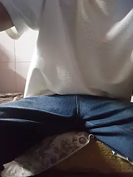 SeuDono  online show from May 2026 11:56:01 PM