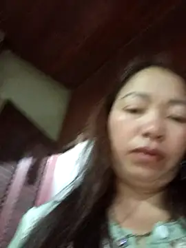 Yellow-pink online show from April 2026 11:09:01 PM