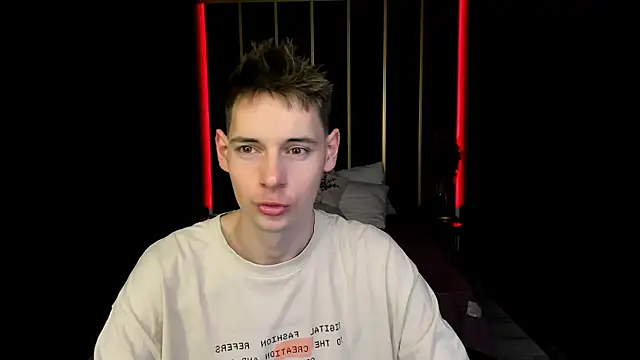 Snapshot of Martin_Perry chatting on May 2026 08:57:02 PM Martin Perry online show from May 2026 08:57:02 PM
