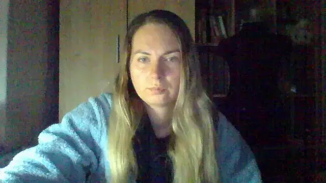 Mollie365 online show from March 2026 12:04:02 AM