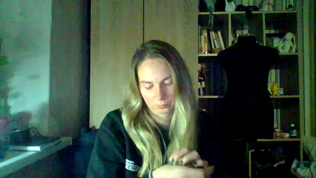 Mollie365 online show from March 2026 05:05:02 PM