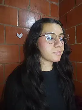 Amanda x1 online show from July 2026 09:50:01 PM