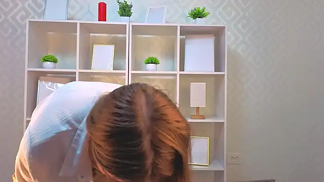 EsterCristofori online show from April 2026 01:08:01 AM