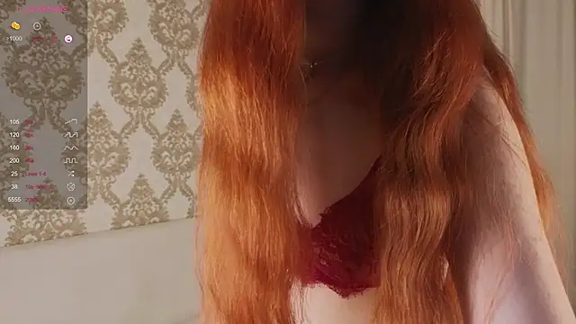 Snapshot of foxy_bloomm chatting on June 2026 03:01:02 PM foxy bloomm online show from June 2026 03:01:02 PM