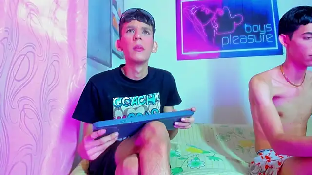 Desire Boys1 online show from April 2026 07:26:01 PM