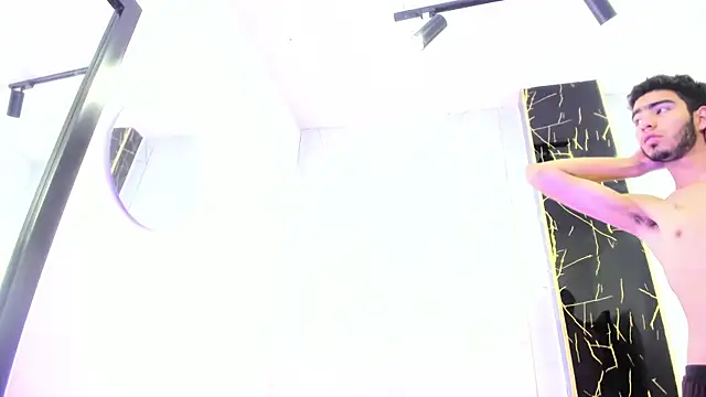 Valentin Lux online show from April 2026 04:10:02 AM