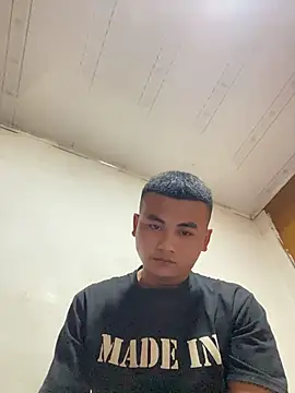 xiaocui06 online show from April 2026 12:40:02 PM