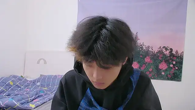 icecream-002 online show from April 2026 11:36:01 AM