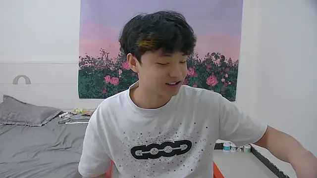 Snapshot of icecream-002 chatting on April 2026 11:38:01 AM icecream-002 online show from April 2026 11:38:01 AM