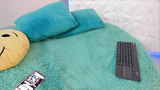 KittyVelve online show from March 2026 01:06:02 PM