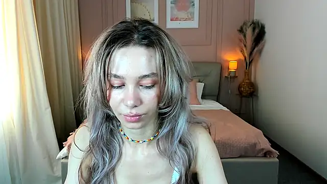 Snapshot of LuluAlis chatting on April 2026 01:16:02 PM LuluAlis online show from April 2026 01:16:02 PM