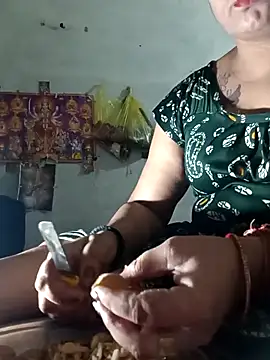 Snapshot of Delhi_Patola chatting on June 2026 05:07:01 PM Delhi Patola online show from June 2026 05:07:01 PM