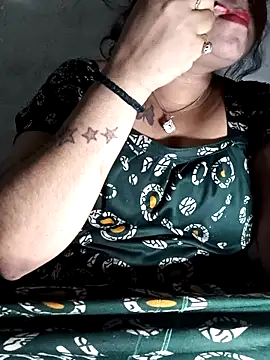 Snapshot of Delhi_Patola chatting on July 2026 05:08:02 PM Delhi Patola online show from July 2026 05:08:02 PM