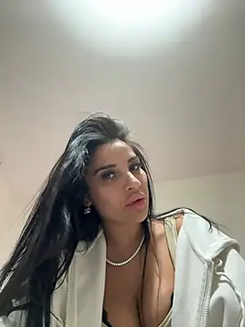 Miss juicy babes69 online show from March 2026 06:14:02 PM