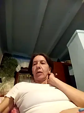 Tania9876 online show from April 2026 09:39:33 PM