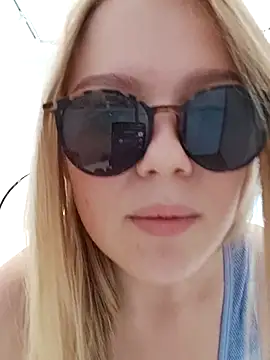 LittleForestELF2 online show from March 2026 11:27:02 AM