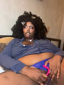 Snapshot of juicy_janet chatting on July 2026 05:01:01 AM juicy janet online show from July 2026 05:01:01 AM