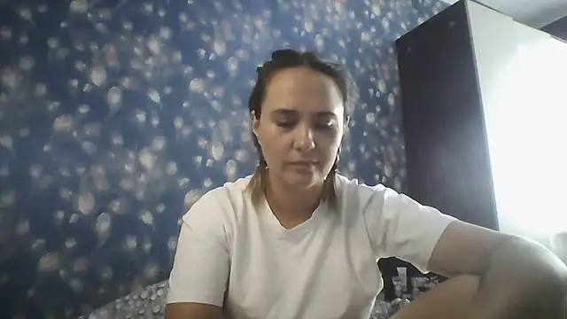Snapshot of Alisa07qw chatting on June 2026 02:56:01 AM Alisa07qw online show from June 2026 02:56:01 AM
