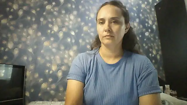 Snapshot of Alisa07qw chatting on June 2026 01:23:02 PM Alisa07qw online show from June 2026 01:23:02 PM