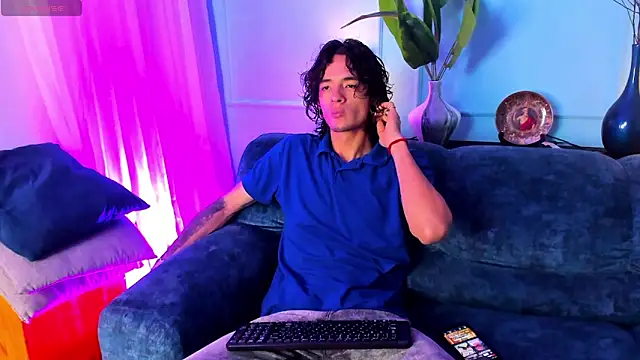 Skinny Mac online show from March 2026 02:21:02 PM