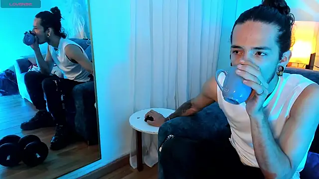 Skinny Mac online show from April 2026 02:33:01 PM