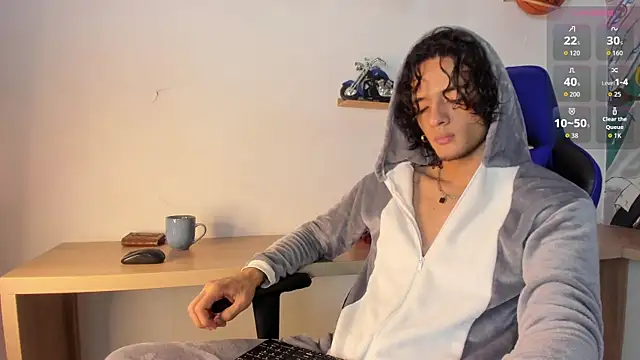 Skinny Mac online show from April 2026 12:17:01 AM