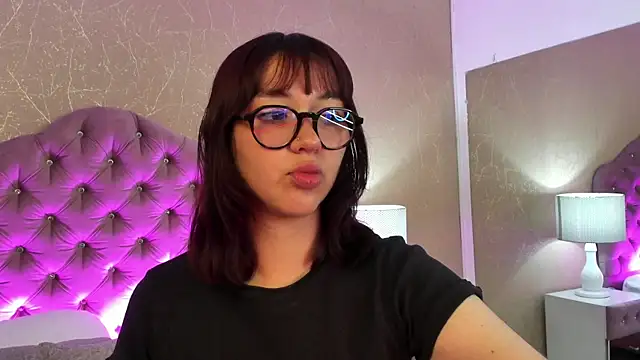 LilithBluum online show from April 2026 11:46:02 AM