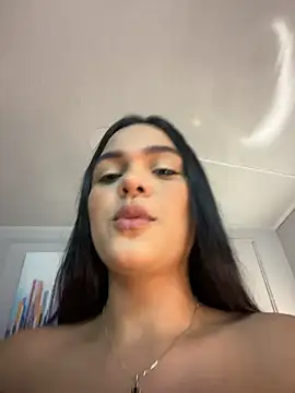 Bella-Ferrer online show from April 2026 06:34:02 PM