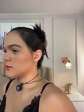 Bella-Ferrer online show from June 2026 06:30:01 PM