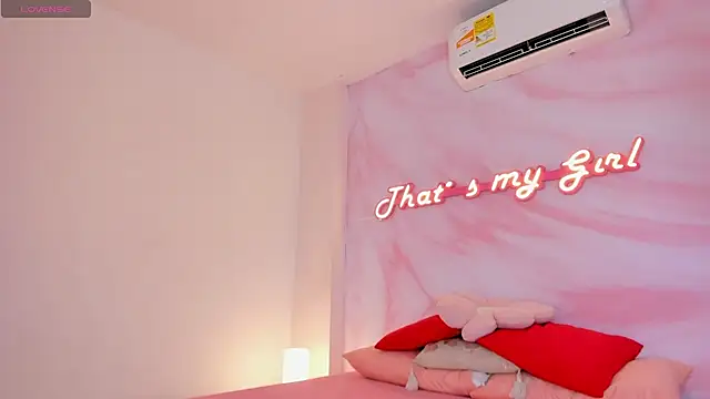Snapshot of Adalyn_Cute chatting on July 2026 11:47:01 AM Adalyn Cute online show from July 2026 11:47:01 AM