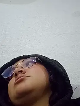 Snapshot of Liily_Foxxy chatting on May 2026 10:41:02 AM Liily Foxxy online show from May 2026 10:41:02 AM