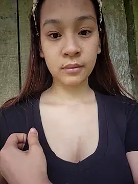 Snapshot of -Hicici- chatting on May 2026 12:16:01 AM -Hicici- online show from May 2026 12:16:01 AM