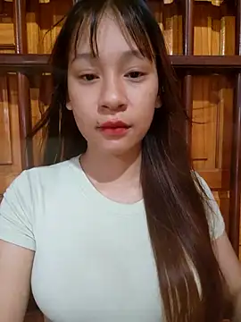 Snapshot of -Hicici- chatting on July 2026 11:42:01 PM -Hicici- online show from July 2026 11:42:01 PM