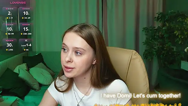 Snapshot of Megg_Ryan chatting on May 2026 02:23:01 PM Megg Ryan online show from May 2026 02:23:01 PM