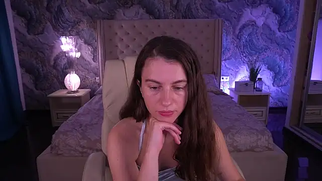 Snapshot of LittleJulii chatting on July 2026 07:39:01 PM LittleJulii online show from July 2026 07:39:01 PM
