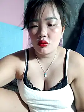 Snapshot of Irene-01 chatting on July 2026 12:06:01 AM Irene-01 online show from July 2026 12:06:01 AM