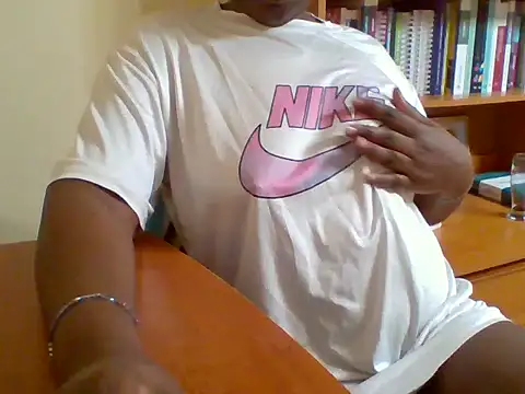 Snapshot of melaninebony2 chatting on March 2026 06:19:02 AM melaninebony2 online show from March 2026 06:19:02 AM