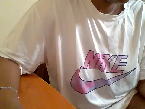 Snapshot of melaninebony2 chatting on April 2026 05:49:01 AM melaninebony2 online show from April 2026 05:49:01 AM