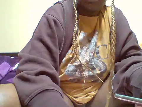 Snapshot of melaninebony2 chatting on April 2026 05:21:02 PM melaninebony2 online show from April 2026 05:21:02 PM