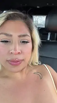 mxmxee online show from April 2026 03:29:01 PM