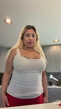 mxmxee online show from April 2026 09:27:01 PM