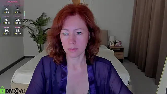 Snapshot of LeticiaRomano chatting on May 2026 04:07:02 AM LeticiaRomano online show from May 2026 04:07:02 AM