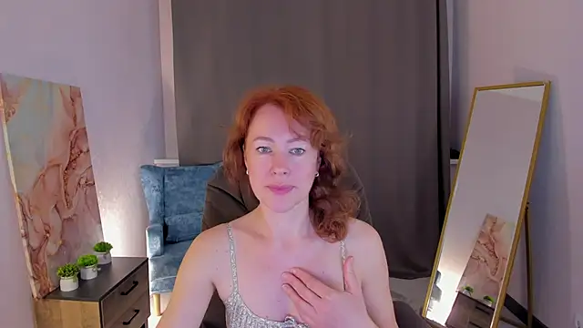 Snapshot of LeticiaRomano chatting on June 2026 03:59:02 AM LeticiaRomano online show from June 2026 03:59:02 AM