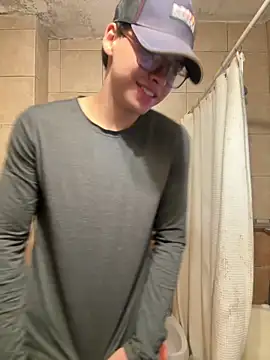 jossmacsi online show from April 2026 04:56:02 PM